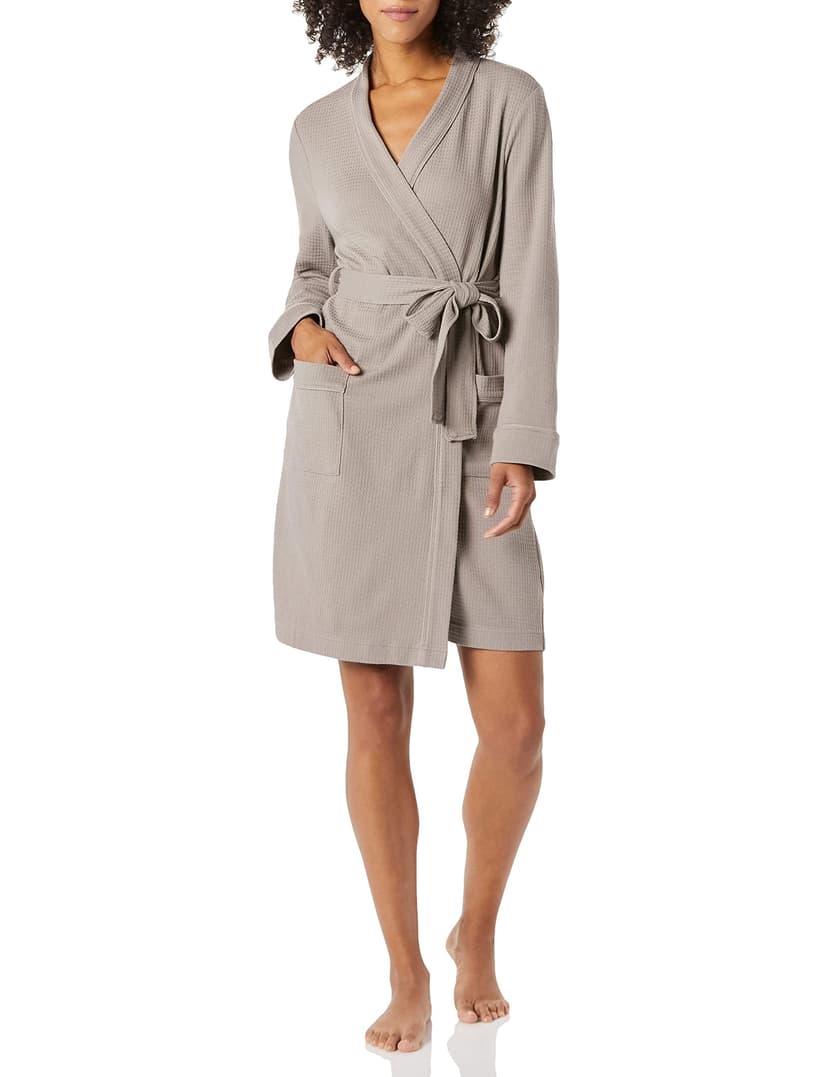 Amazon Essentials Women's Lightweight Waffle Full-Length Bath Robe with Pockets (Available in Plus Size)